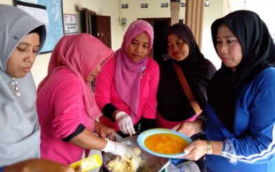 Kegiatan Pelatihan Memasak Ibu-Ibu PKK Kegiatan Pelatihan Memasak Ibu-Ibu PKK